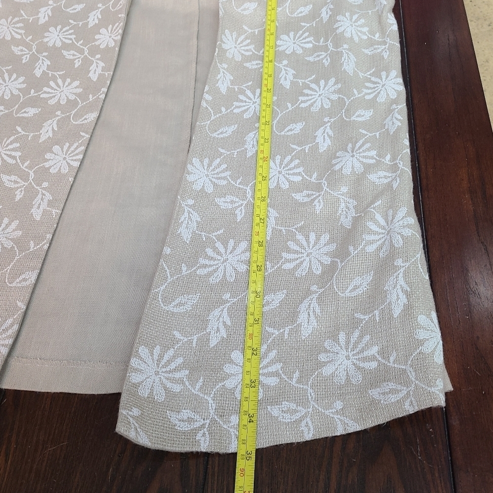 Engè Vest - Picture 11 of 11